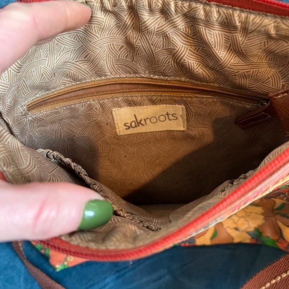 Sakroots Floral Pattern Crossbody - Picture 3 of 3